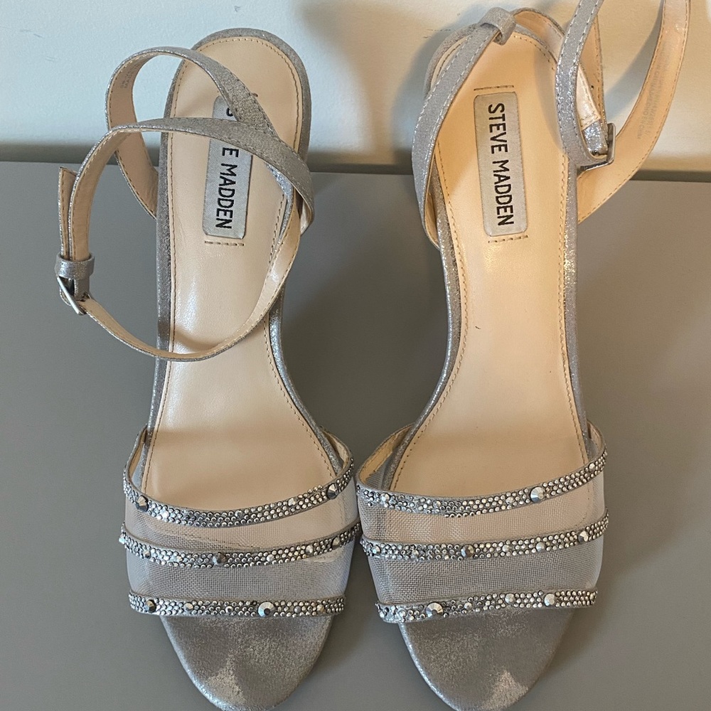 Steve Madden strappy heeled sandals